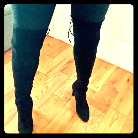 Stuart Weitzman Shoes - 🔥sold🔥Stuart Weizman Highland thigh high boots